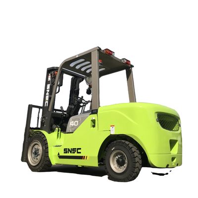 3000 kg 3500 kg Τετρακίνητο ανεμοφόρο με τριπλό στύλο